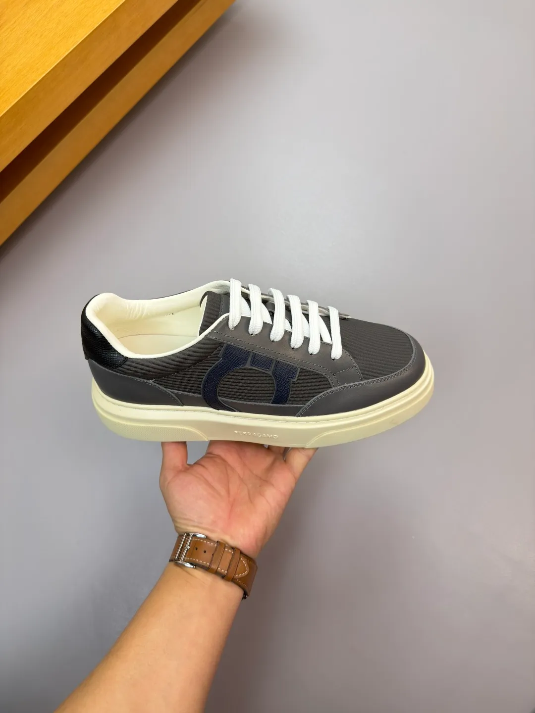 Men's men's shoes 💰420 [New style] 🏃‍♂️🏃‍♂️[ Ferragamo] Ferragamo - High-end quality original order·Casual sports shoes - Upper: 🔝Nappa calfskin, suede calfskin, shoe body. Sewing brand totem, tongue air pressure brand logo - Inner: water-dyed cowhide - Outsole: ultra-light TPU foam rubber; molded outsole -Ultra-high quality control and fine workmanship: outstanding (high-end, extravagance, grade) -Size: 38-45 (46, can be customized)